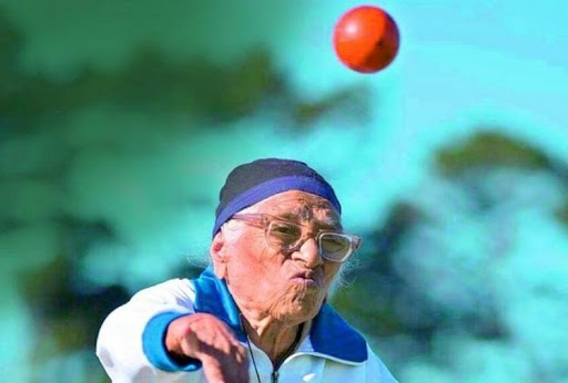 103 साल की महिला का फिट रहना है शौक