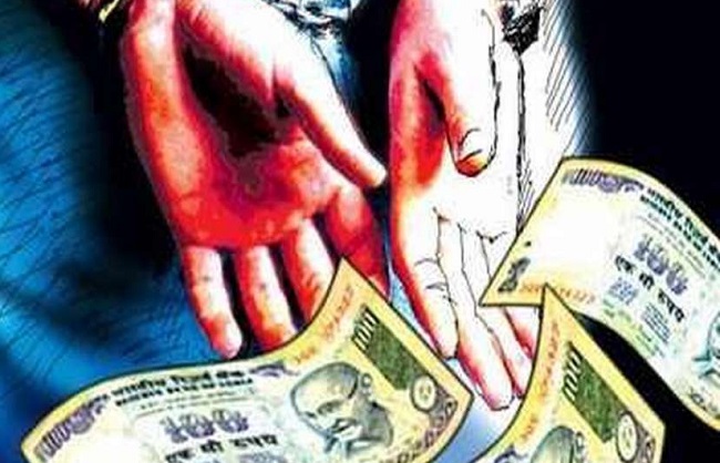डीआरआई के एडीजी समेत दो गिरफ्तार