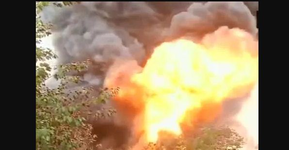 चेन्नई में तेल गोदाम में भीषण आग