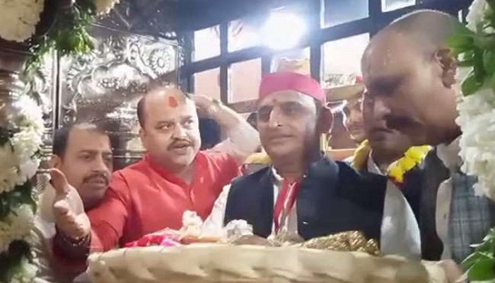 Akhilesh Yadav in vindhyachal