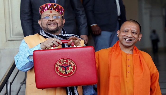 Yogi_Adityanath with suresh khanna