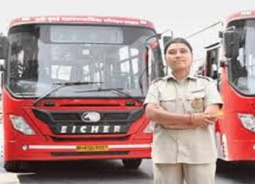 Pink Bus in up roadways