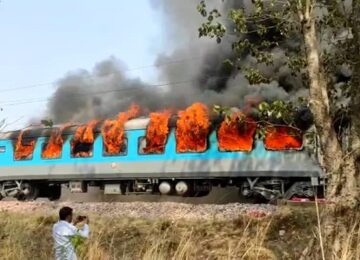 Fore in Shatabdi Train