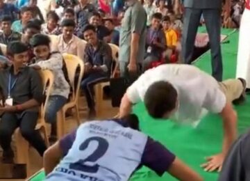 Rahul Gandhi did push ups in the program