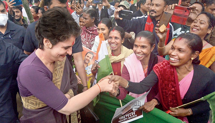 priyanka gandhi in assam