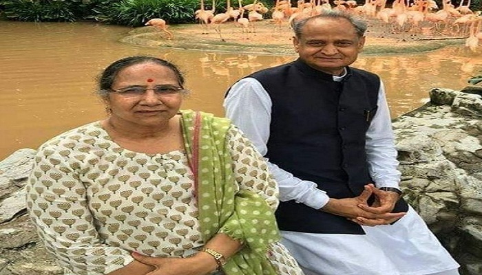 Ashok Gehlot With wife