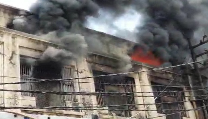 fierce fire in plastic warehouse in bulandshahar