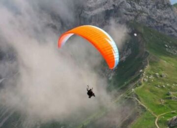 Paraglider