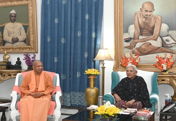 CM Yogi met the Governor