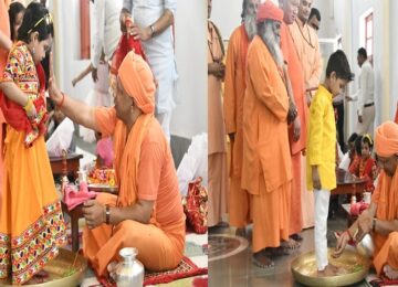 CM Yogi performed 'Kanya Puja'