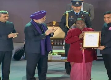 Swachh Survekshan 2023: Varanasi and Prayagraj received President's Award