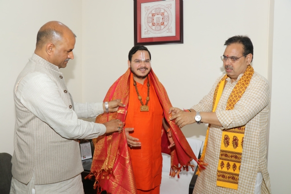 Acharya Ramchandra Das met CM Bhajanlal