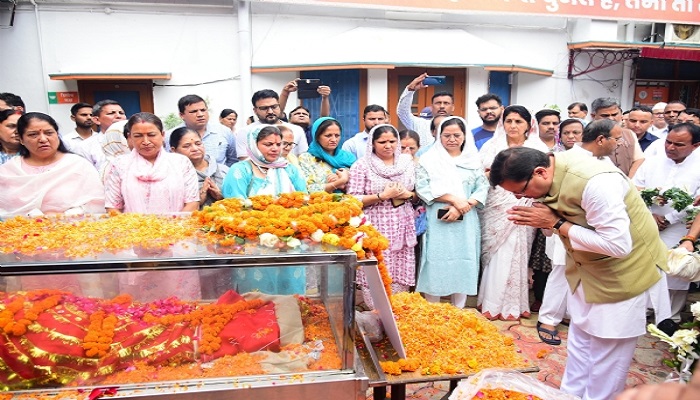 CM Dhami paid tribute to MLA Shailrani