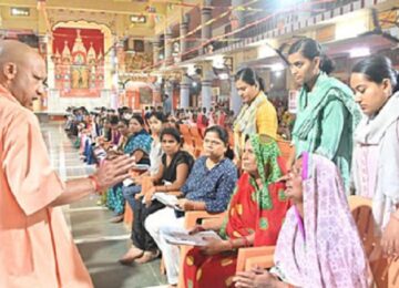 CM Yogi in public darshan