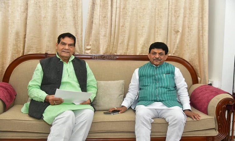 AK Sharma and Kapil Dev will go to Gujarat to invite for Maha Kumbh