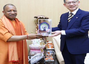 Yamanashi province's Deputy Governor 'Ko Osada' met CM Yogi