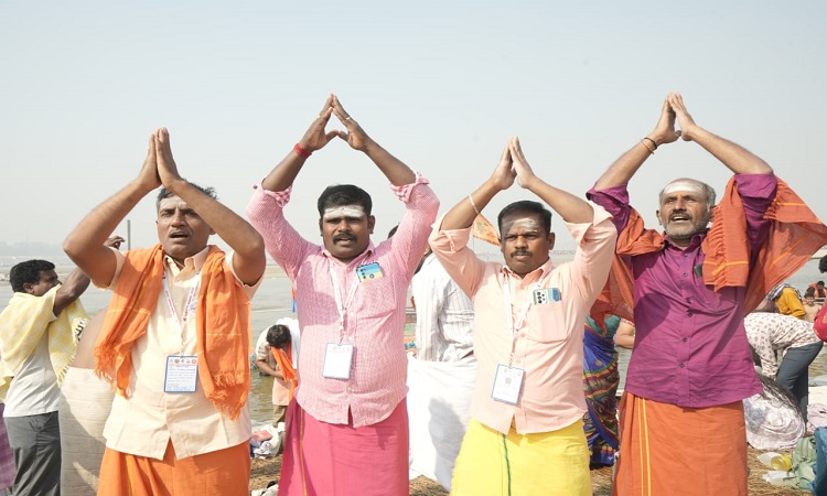 Representatives of Kashi Tamil Sangamam reached Maha Kumbh