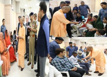 CM Yogi heard the problems during 'Janta Darshan'
