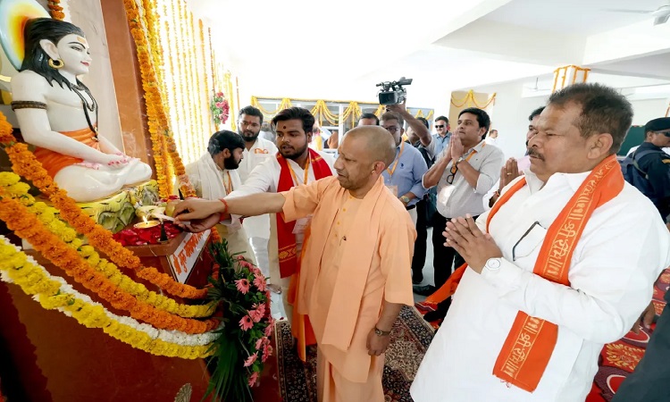 CM Yogi inaugurated Guru Gorakshanath Gyansthali in Dumariyaganj
