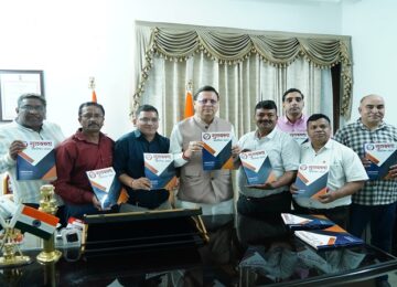 CM Dhami released the souvenir of Uttaranchal Press Club