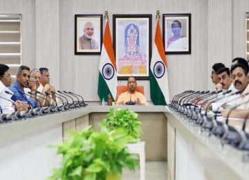 CM Yogi held a review meeting of the Housing Department