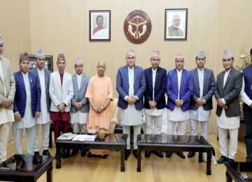 Nepal's CM Kamal Bahadur Shah met CM Yogi