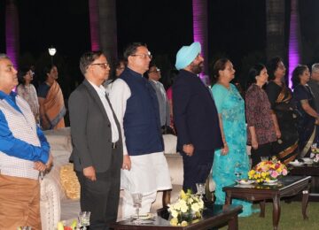 Delegation of 16th Finance Commission welcomed at Raj Bhavan