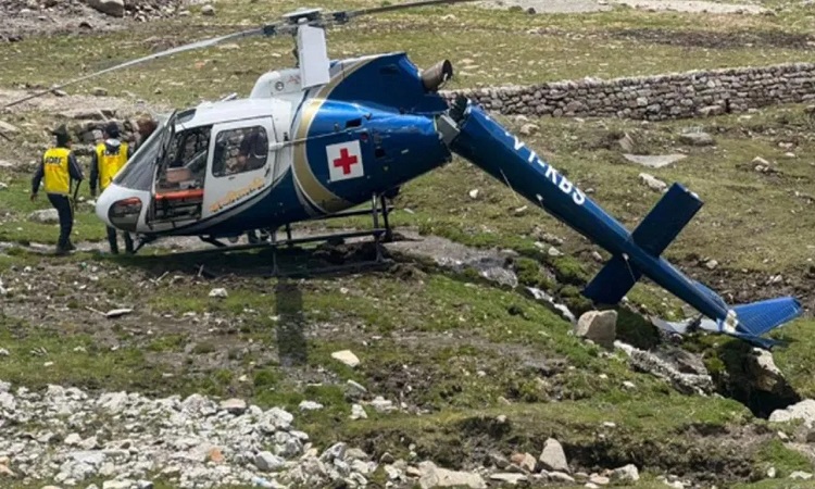 Emergency landing of air ambulance in Kedarnath