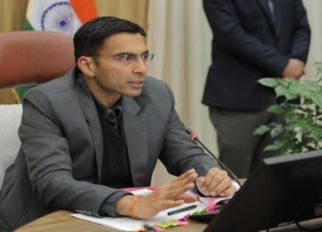 DM Savin Bansal
