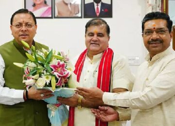 CM Dhami welcomed BJP state president Mahendra Bhatt
