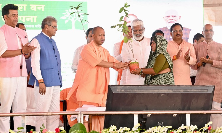 CM Yogi