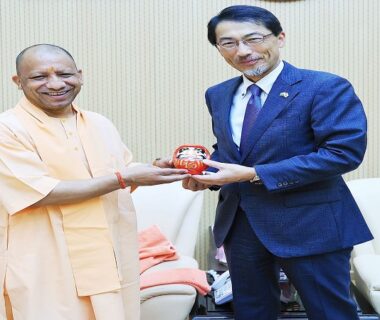 Japanese Ambassador Ono Keiichi met CM Yogi