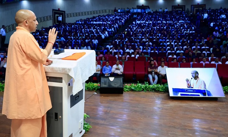 Chief Minister Yogi inaugurated 7 projects in KGMU campus