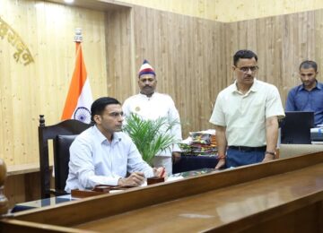 DM Savin Bansal