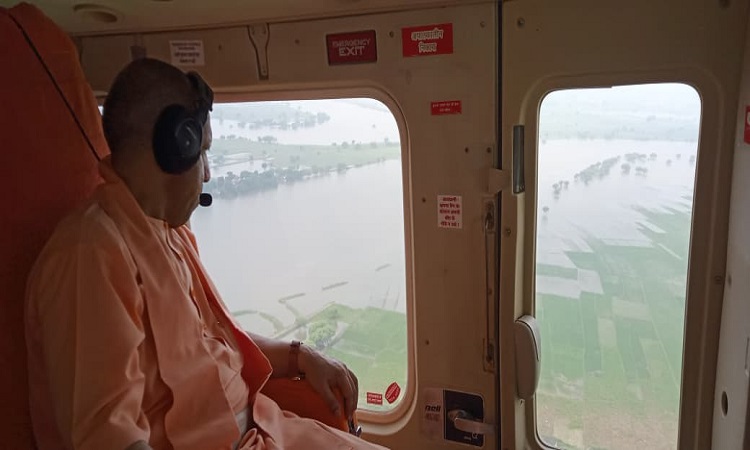 CM Yogi did an aerial survey of the flood in Ghazipur