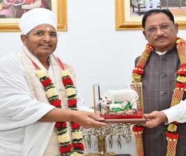 Saint Asang Dev ji met CM Vishnu Dev Sai