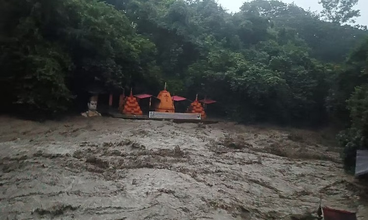 Cloudburst causes devastation in Dehradun