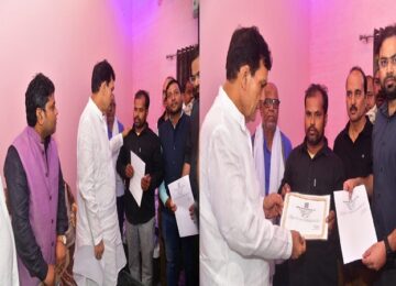 AK Sharma provided financial assistance to the family of the deceased farmer.