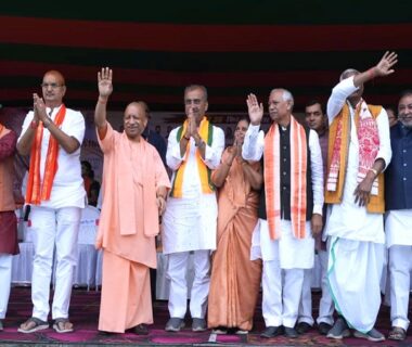 UP CM Yogi roared in Siwan, Bihar