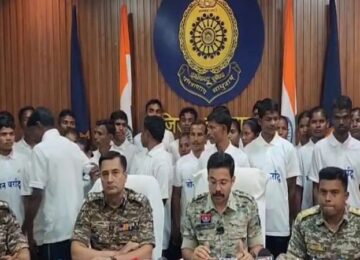 37 Naxalites surrender in Dantewada