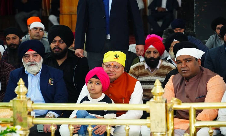 CM Dhami listened to Shabad Kirtan at Race Course Gurdwara
