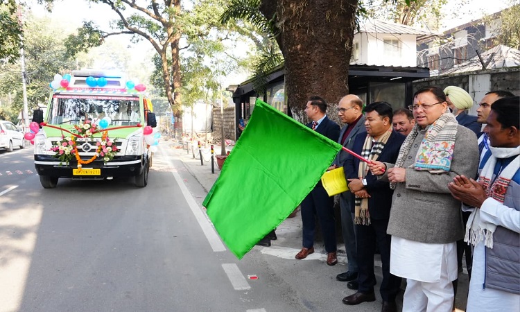 CM Dhami flagged off mobile medical unit vehicles