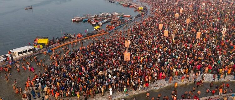 1.03 crore people took a holy dip on Makar Sankranti