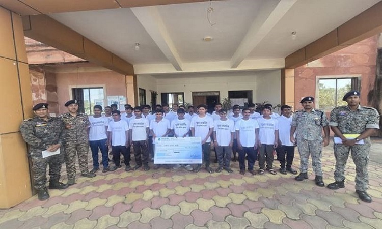 29 Naxalites surrendered in Sukma.