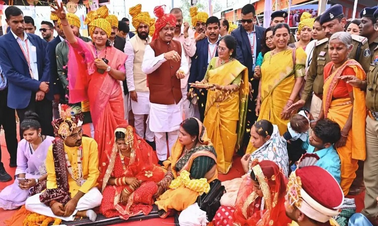Mass marriage of 6,412 couples in Chhattisgarh