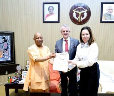 Canadian High Commissioner meets CM Yogi