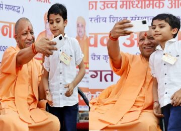 CM Yogi took a selfie with the child