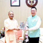 Singapore High Commissioner Simon Wong met CM Yogi.