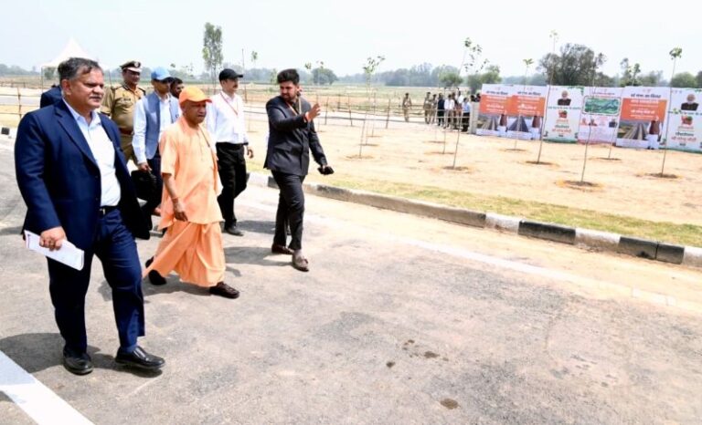CM Yogi