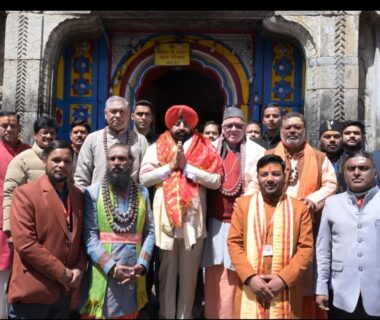 Governor Gurmeet Singh reached Kedarnath Dham